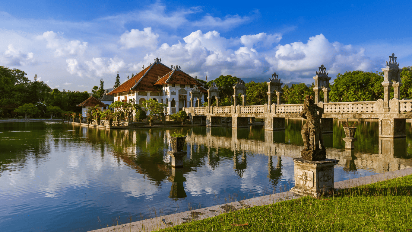 Kinh nghiệm du lịch Đền Taman Ujung ở Bali tự túc