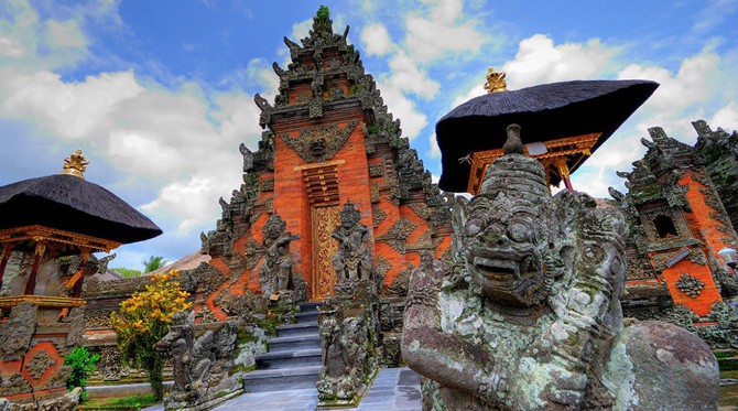 Kinh nghiệm du lịch tự túc đền Puseh Batuan ở Bali 