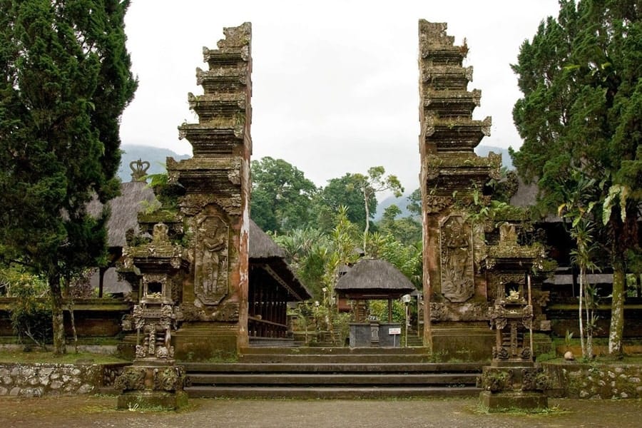 Chiêm ngưỡng vẽ đẹp tại Đền Pura Luhur Batukaru