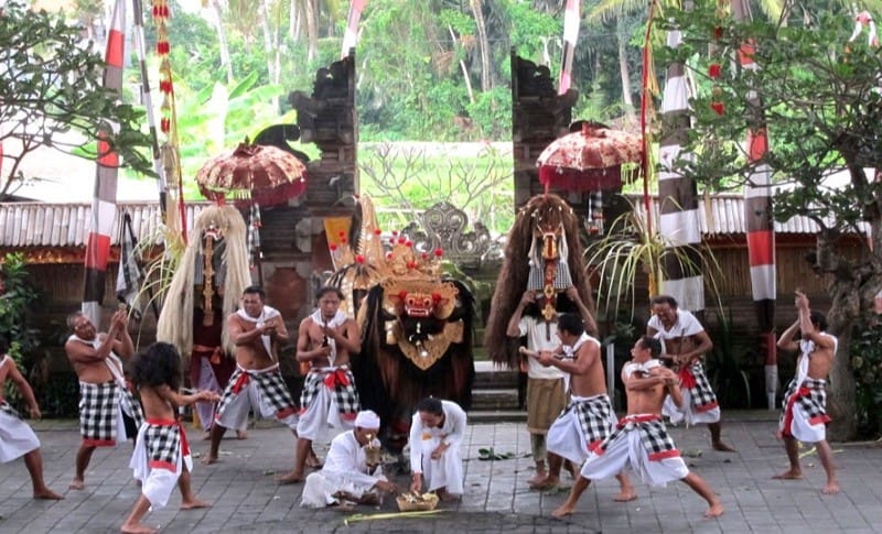Múa Barong và Keris là nét văn hóa ở Bali 