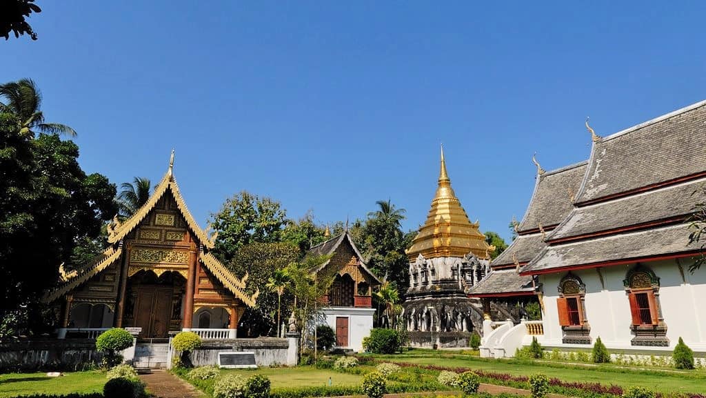 khám phá chùa Wat Chiang Man cổ kính ở Chiang Mai