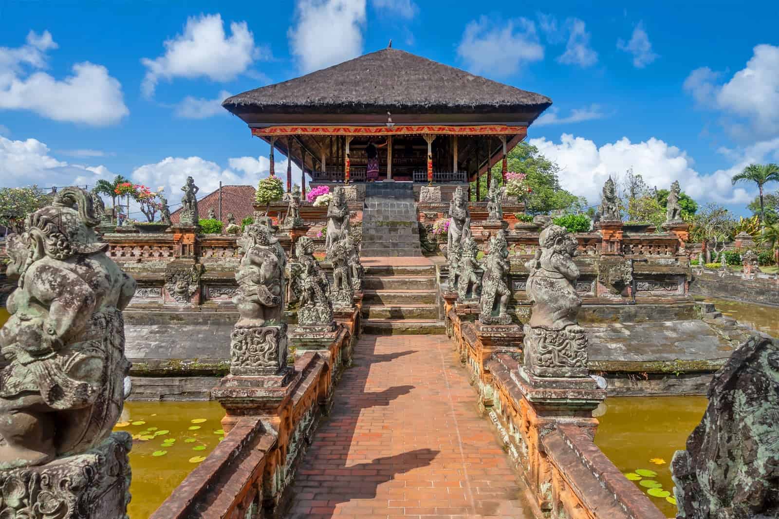 kinh nghiệm đi tour du lịch cung điện Bali Kerta Gosa tự túc và những địa điểm đẹp trên bản đồ du lịch ở Bali