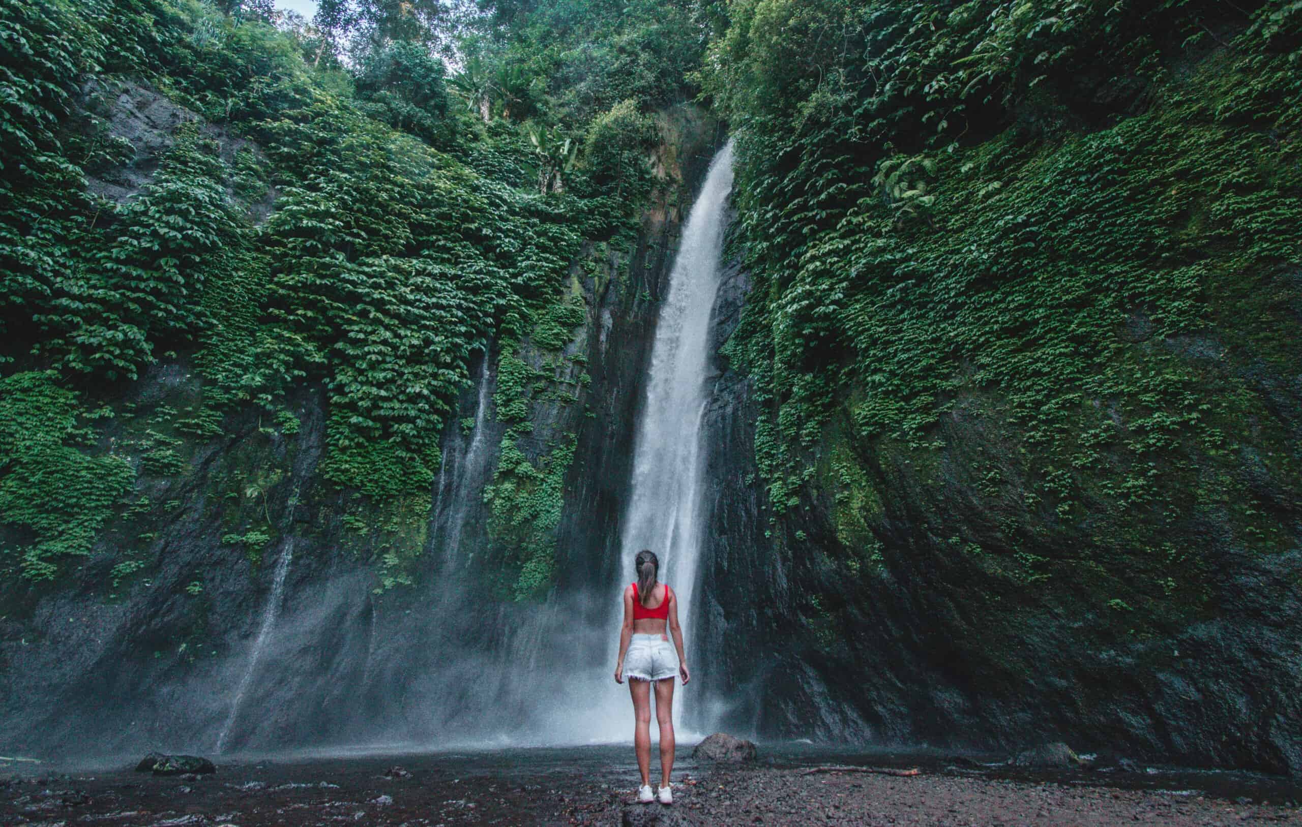 Kinh nghiệm đi tour du lịch những thác nước đẹp ở Bali - Munduk Waterfall