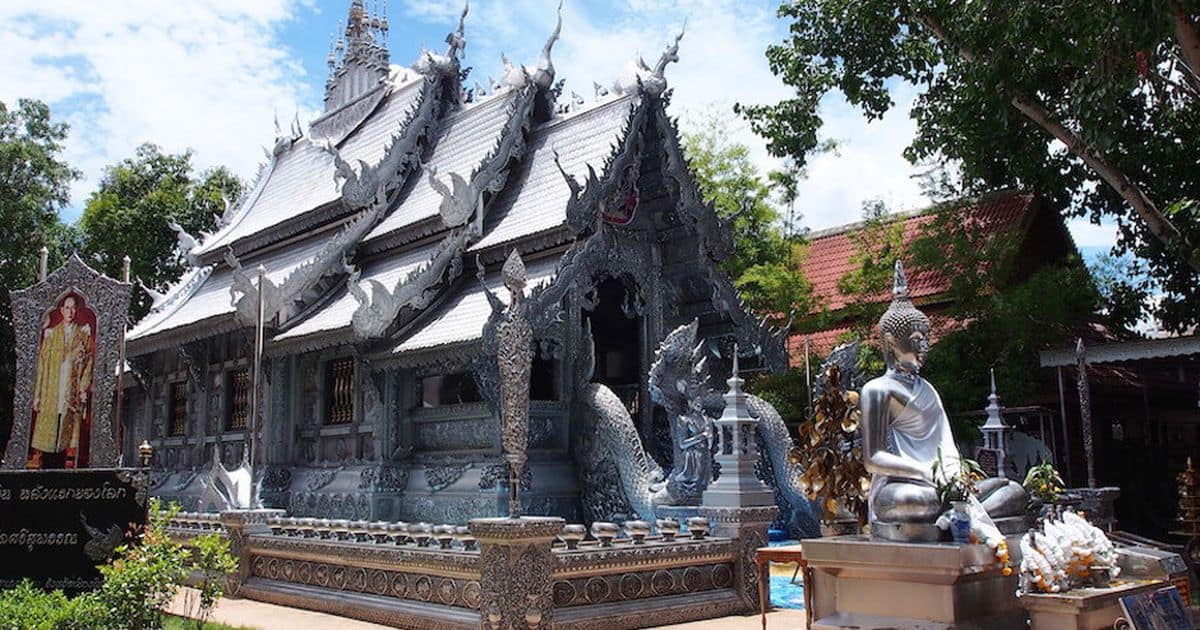 Chùa nổi tiếng ở Chiang Mai: Wat Sri Suphan