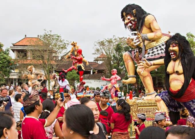 Các ngày trọng lễ trọng đại ở Bali