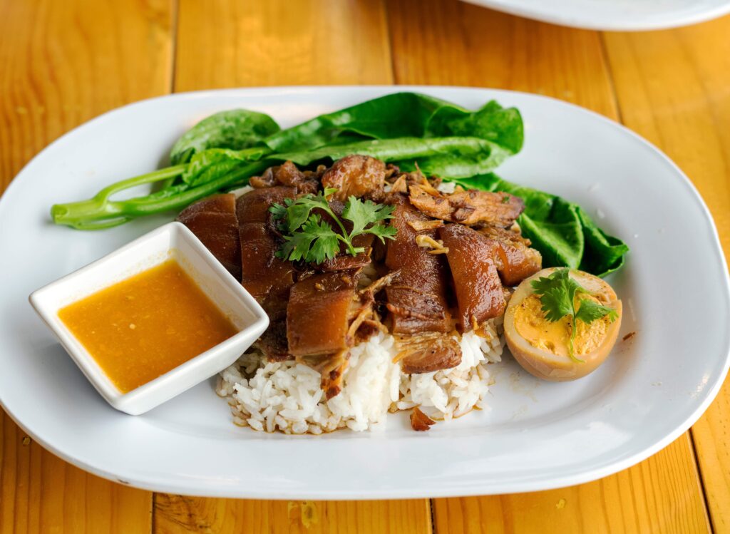 ăn Khao Kha Moo Chiang Mai