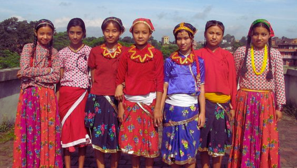 Trang phục truyền thống Nepal