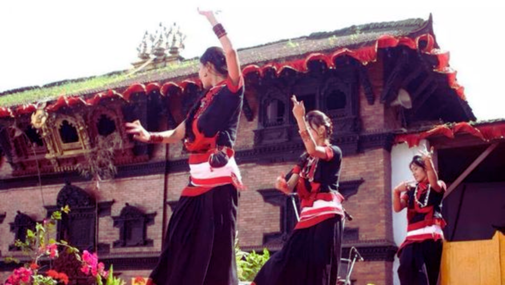Văn hóa múa truyền thống của Nepal