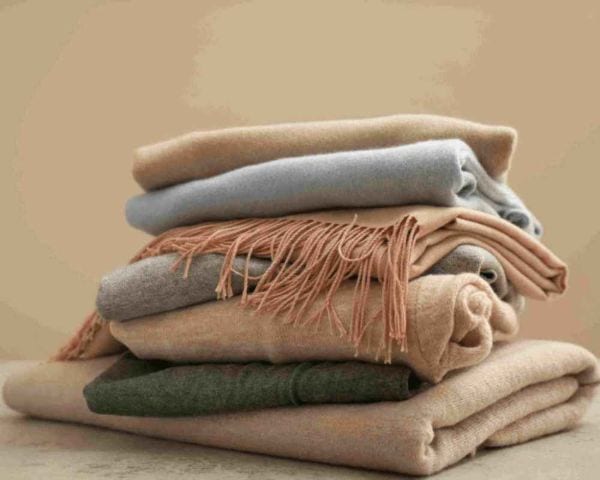 Mua gì ở đây để chọn đặc sản mua về làm quà giúp tiết kiệm chi phí du lịch tự túc, du lịch bụi cùng những lưu ý khi đi du lịch Mông Cổ
