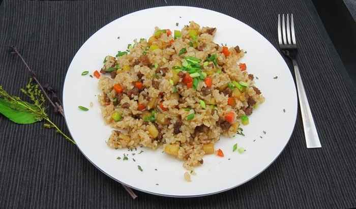 Giới thiệu món ăn của người Mông Cổ, thể hiện văn hóa ẩm thực qua các món truyền thống đặc sắc trong hành trình du lịch tự túc.